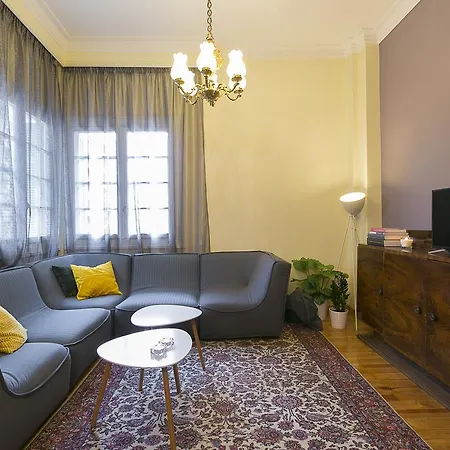 Apartment Authentic Retro Flat In Center #feelslikehome