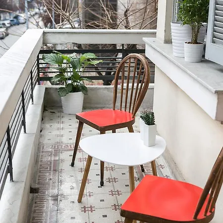 Apartment Authentic Retro Flat In Center #feelslikehome *