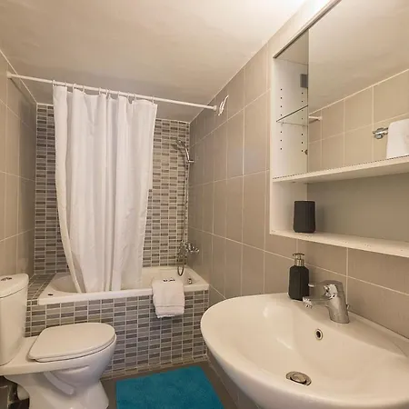 Apartment Authentic Retro Flat In Center #feelslikehome Thessaloniki